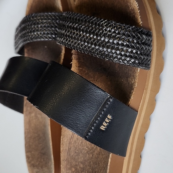 Reef black sandles - Picture 2 of 4